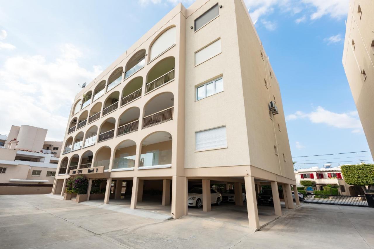Sun City Apartment Limassol Luaran gambar